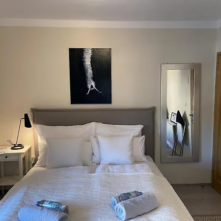 Klara Hopper Apartment, Old Town House, Sea View شقة *