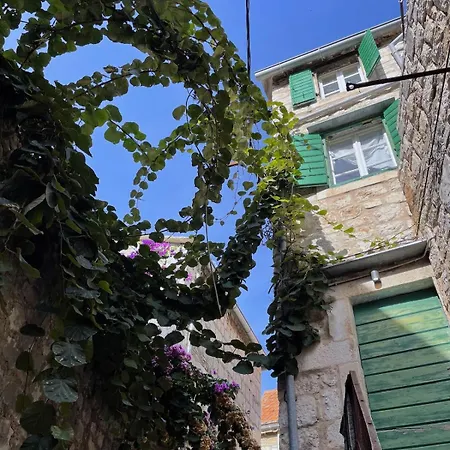 Klara Hopper Apartment, Old Town House, Sea View Appartement
